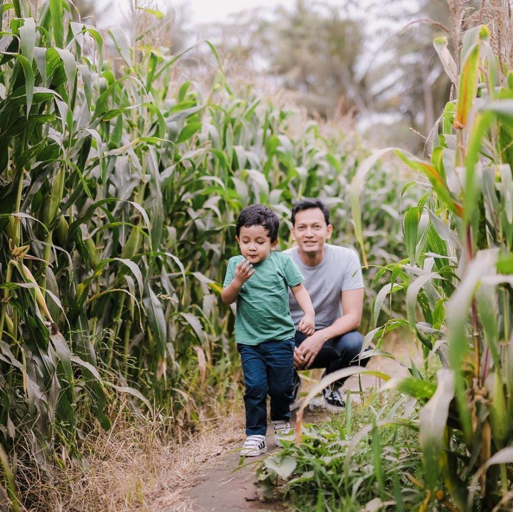 Fedi Nuril dan anaknya