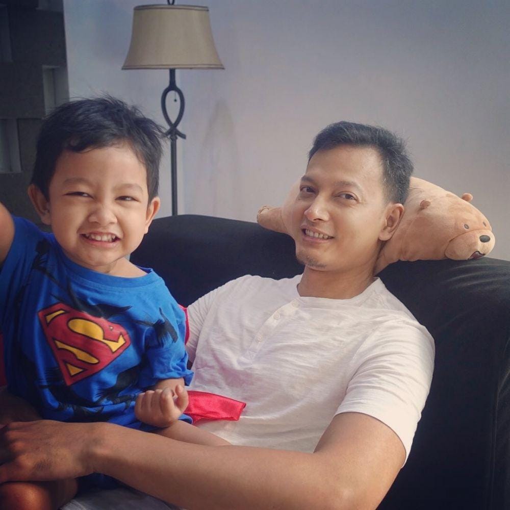 Fedi Nuril dan anaknya