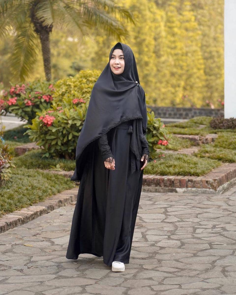 Instagram.com/anisarahma_12