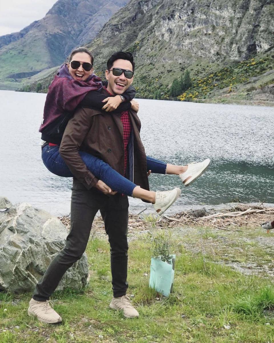 Dona Agnesia dan Darius Sinathriya