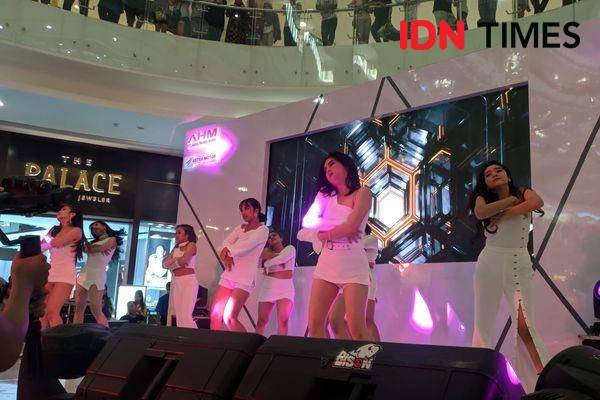 Kontestan K-Pop Dance Cover Competition di Honda Premium Matic Day 2019 - IDN Times/Rijalu Ahimsa