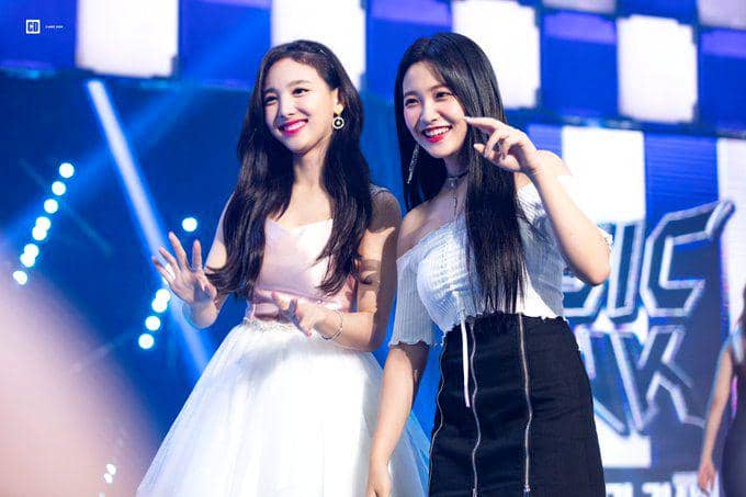 Punya sikap yang ramah, membuat keduanya jadi akrab dengan cepat