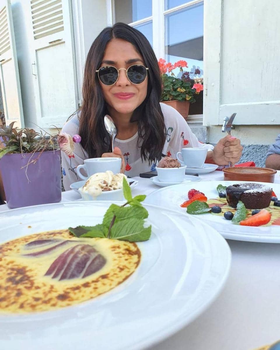 Instagram.com/mrunalofficial2016