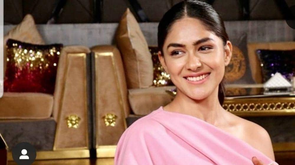 Instagram.com/mrunalofficial2016