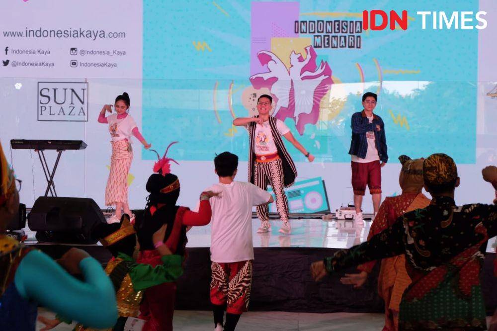 Indonesia Menari lepas kerinduan millennials dengan tarian budaya (IDN Times/Prayugo Utomo)