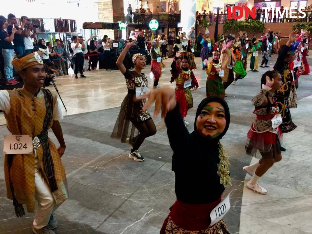 Peserta Indonesia Menari 2019 Medan bareadu bakat untuk memenangkan kompetisi (IDN Times/Prayugo Utomo)