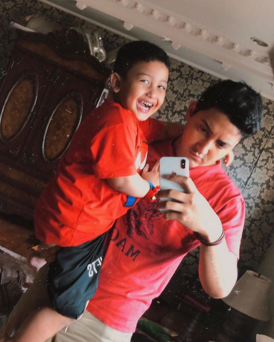 instagram.com/aronashab