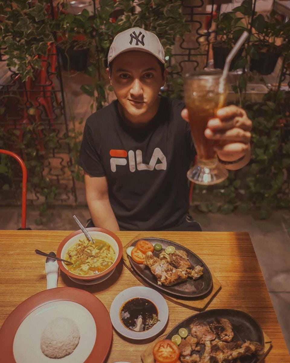 Instagram.com/arnashab