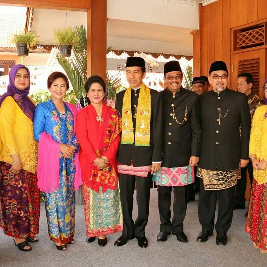 Instagram/ happydjarot