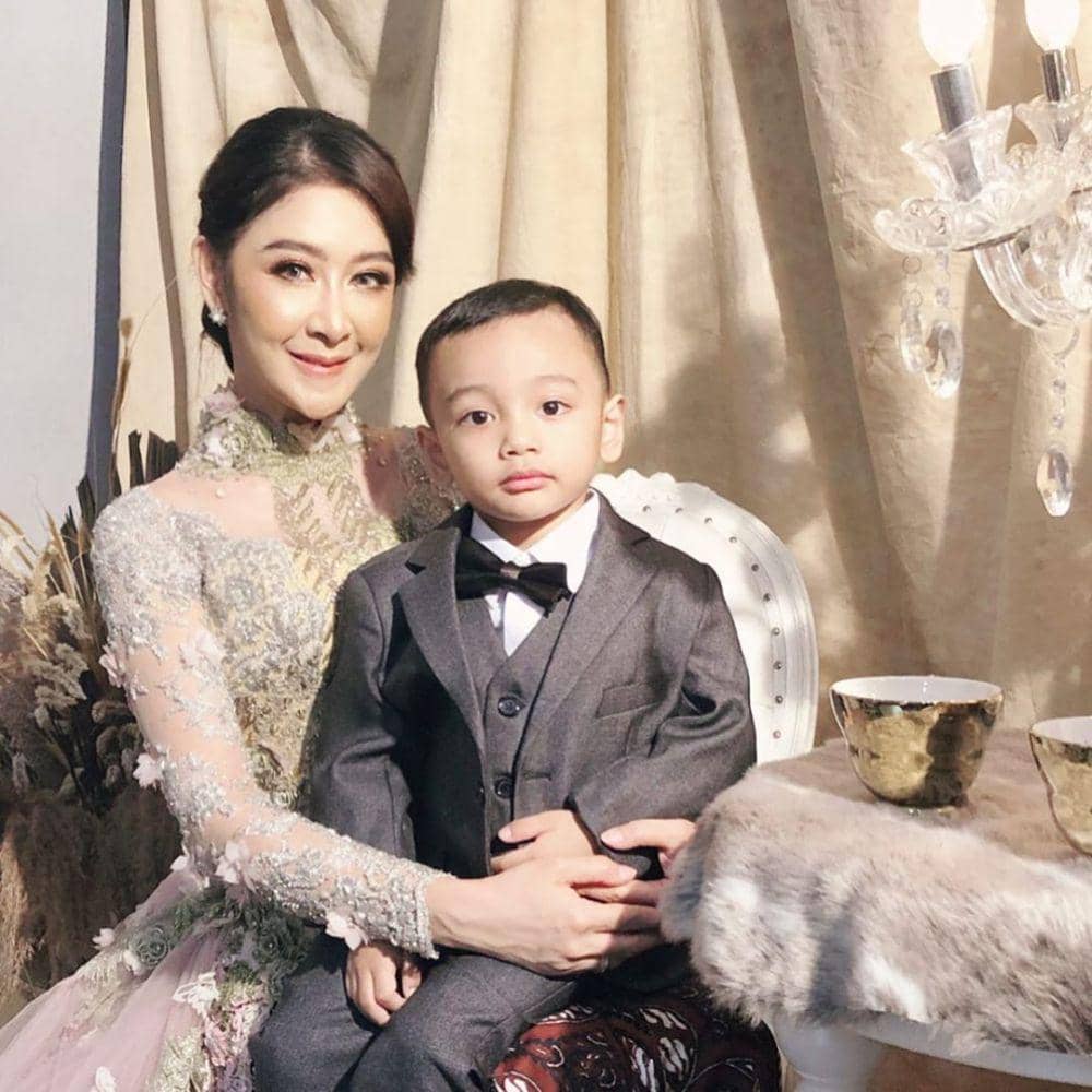 Instagram.com/uutpermatasari