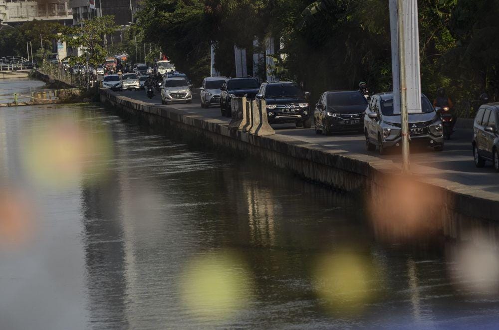 (Badan Pengelola Transportasi Jabodetabek (BPTJ) berencana menerapkan sistem jalan berbayar atau Electronic Road Pricing (ERP) di tiga wilayah yaitu Jalan Kalimalang (Bekasi), Jalan Margonda (Depok) dan Jalan Daan Mogot (Tangerang) pada tahun 2020) ANTARA FOTO/ Fakhri Hermansyah