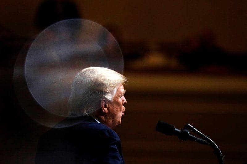 Presiden Amerika Serikat Donald Trump memberikan sambutan di Klub Ekonomi New York di Hotel Hilton Midtown di Manhattan, New York, Amerika Serikat, pada 12 November 2019. ANTARA FOTO/REUTERS/Tom Brenner