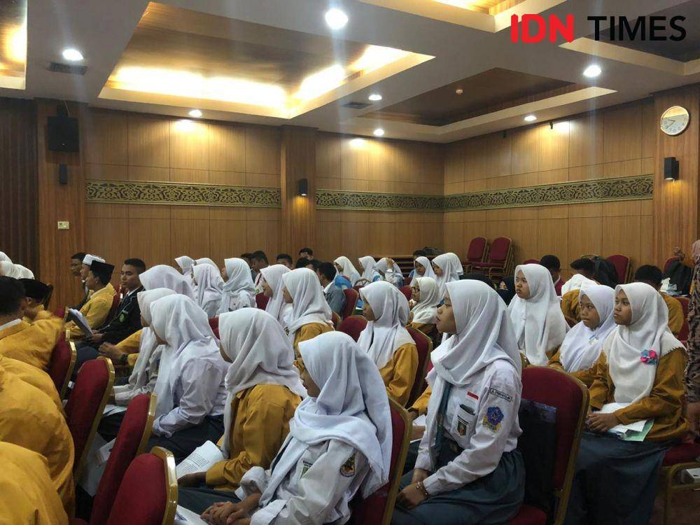 Seminar penguatan karakter generasi milenial dalam menyongsong Indonesia maju, di Kantor DPD RI Sumsel bersama Ikatan Pelajar Muhammadiyah (IDN Times/Rangga Erfizal)