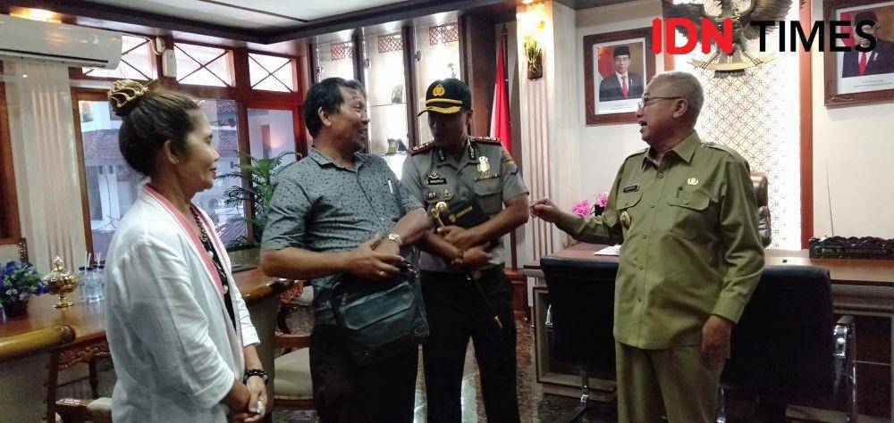 Utiek Suprapti dan Bupati Bantul berikan keterangan pers terkait pembubaran doa piodolan di Dusun Mangir Lor. IDN Times/Daruwaskita