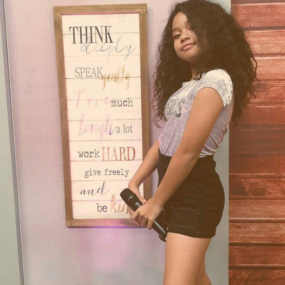 instagram.com/romariasimbolon1511