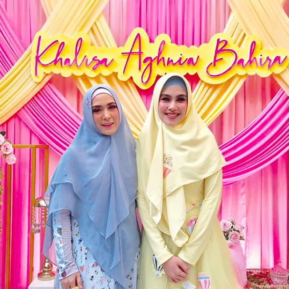 instagram.com/apriljasmine85