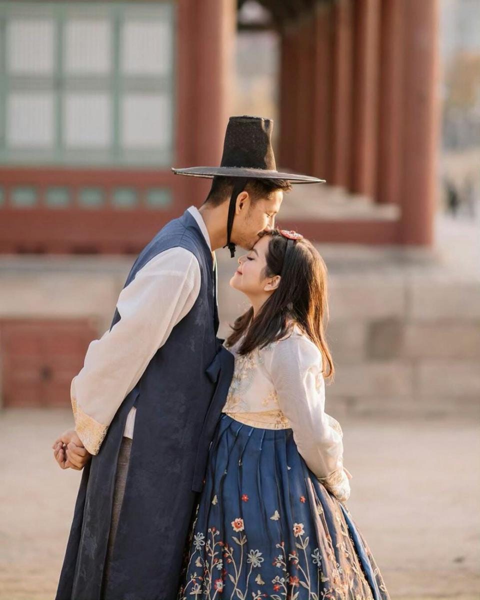 instagram.com/tasyakamila