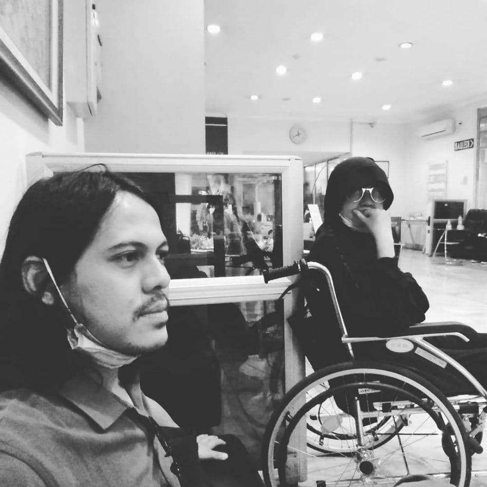 Ria Irawan dan suami