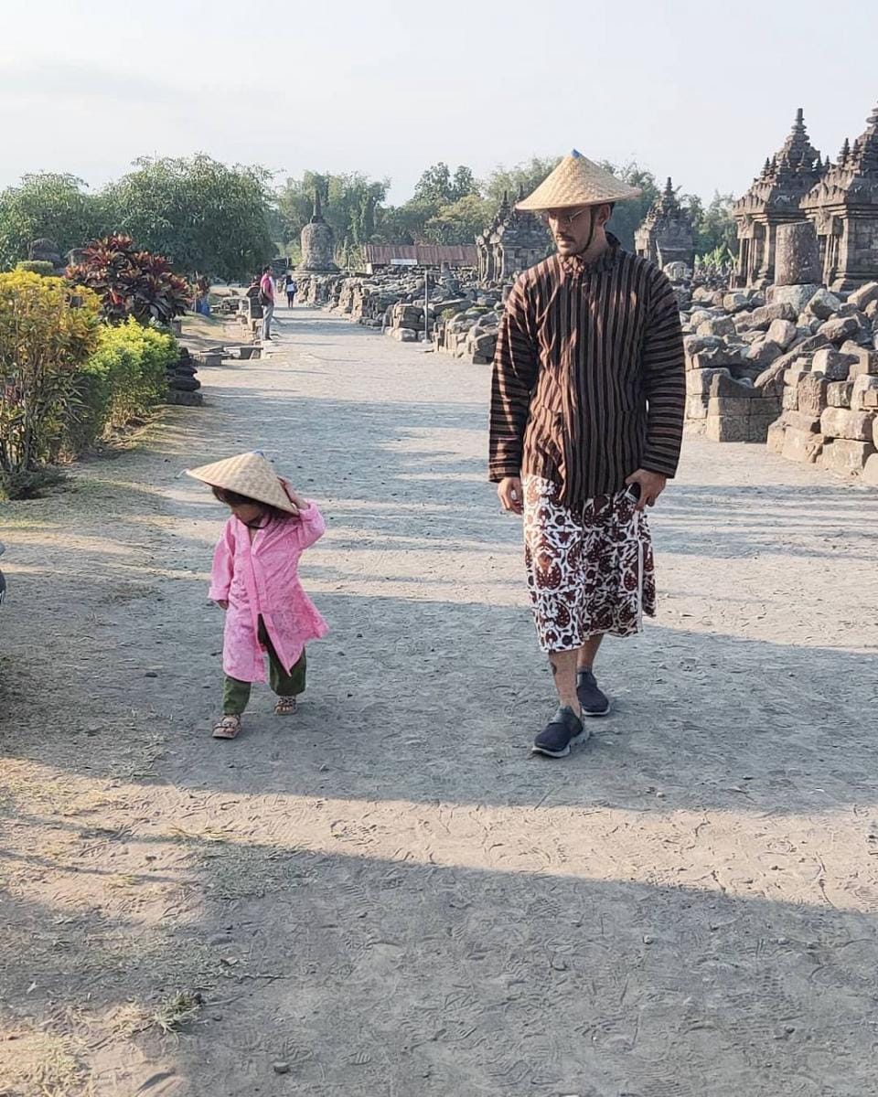 .instagram.com/atiqahhasiholan