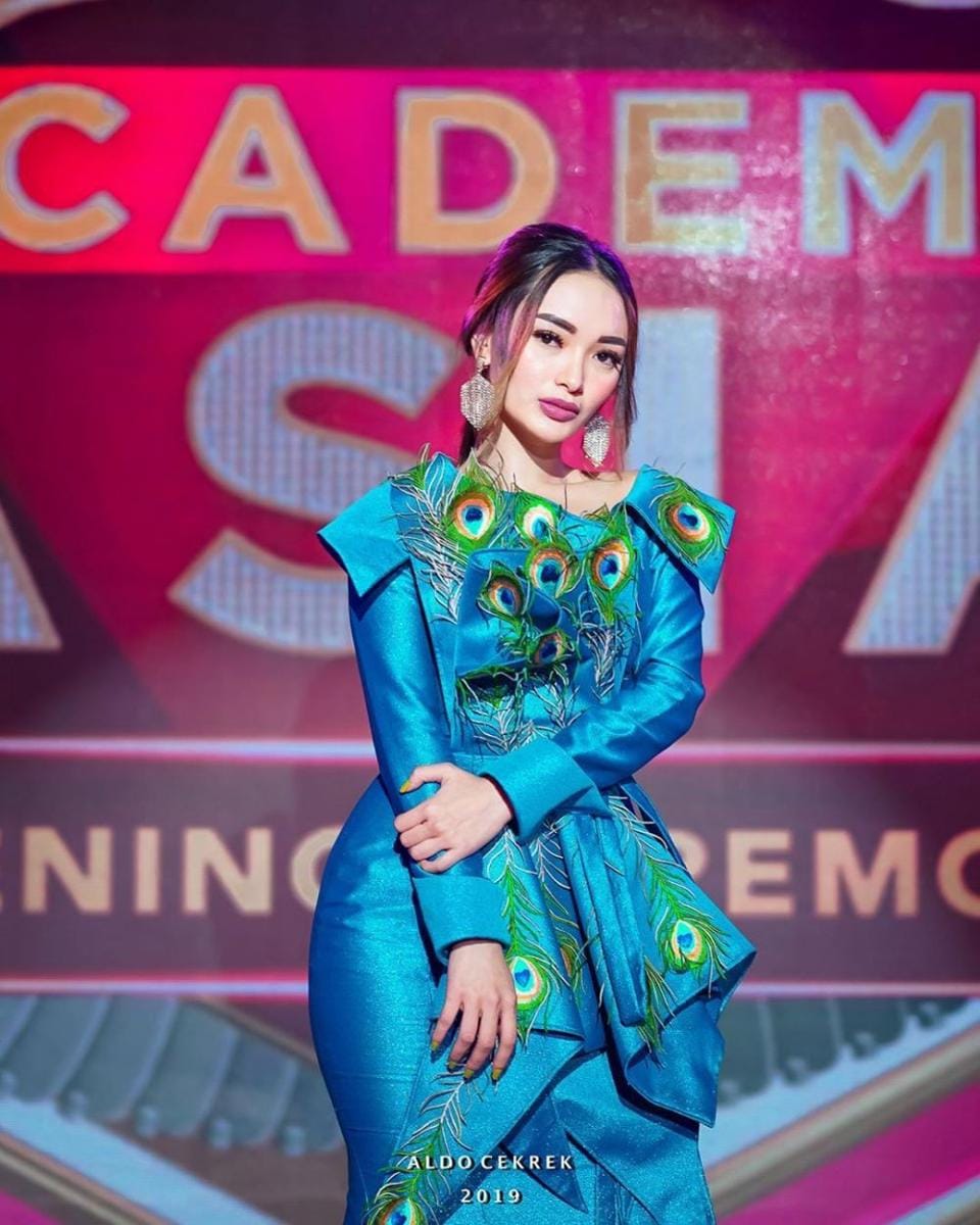 instagram.com/zaskia_gotix