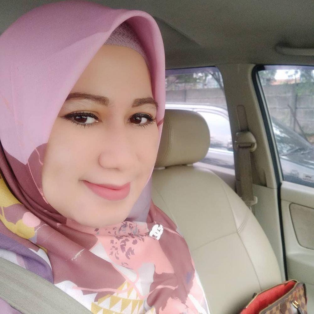 Instagram.com/ladyachristina