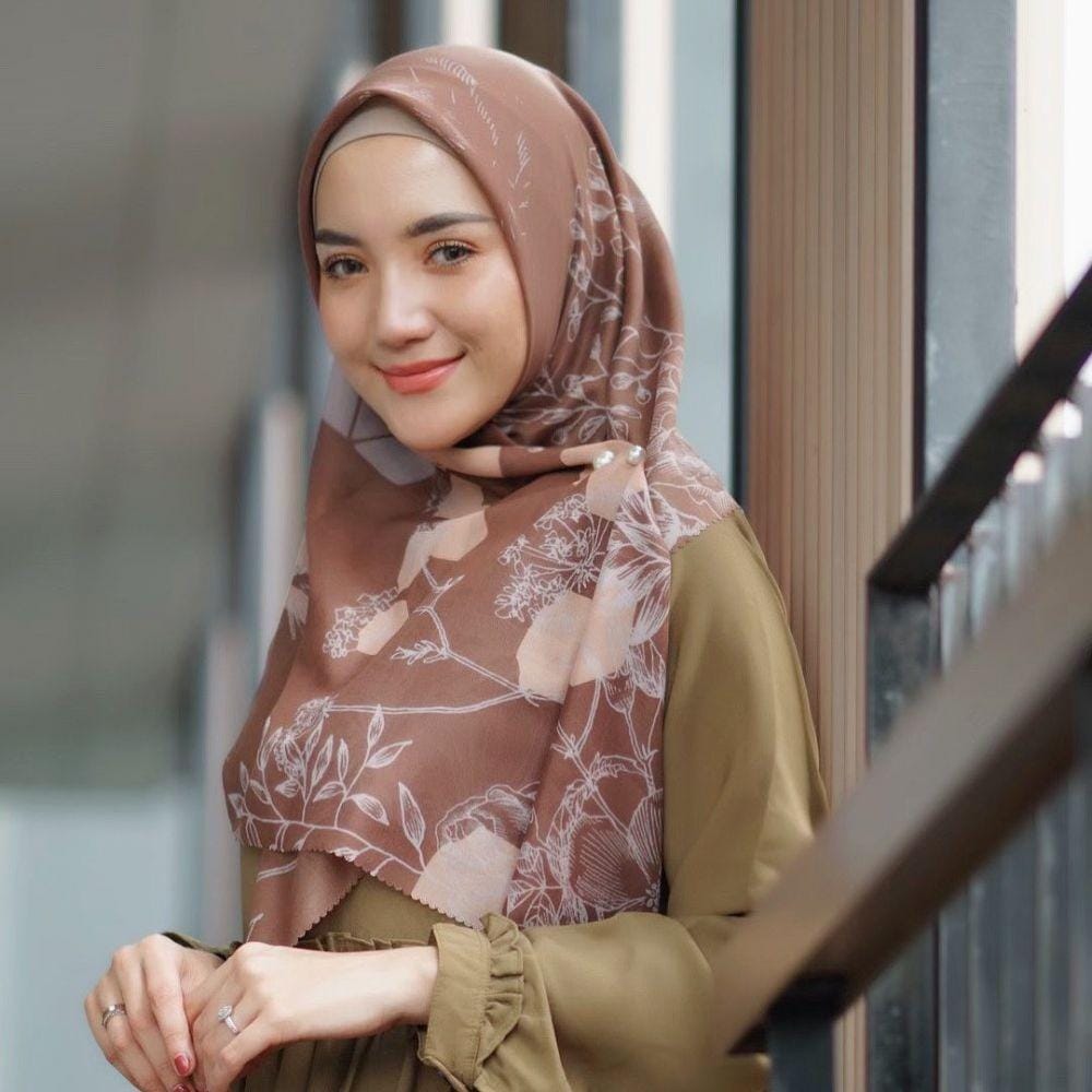 Instagram.com/ericaputrii