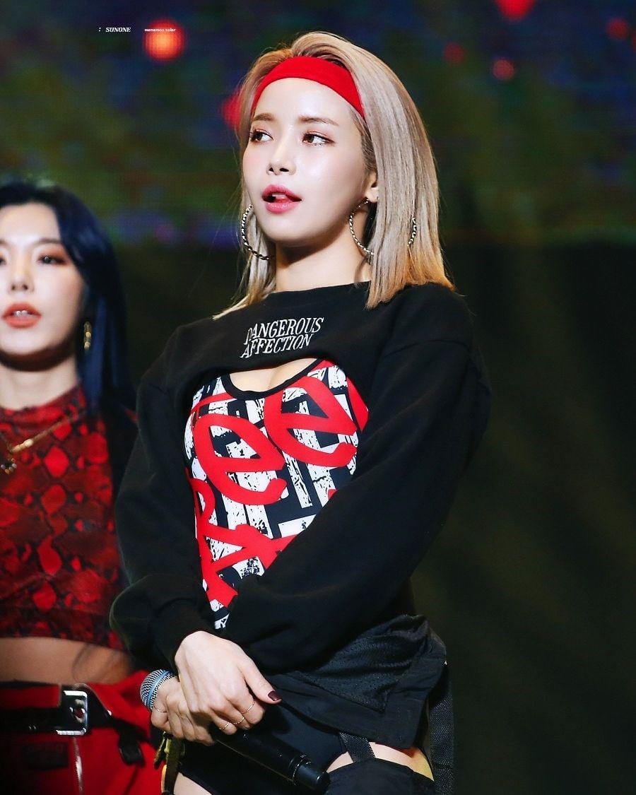 instagram.com/solar.mamamoo