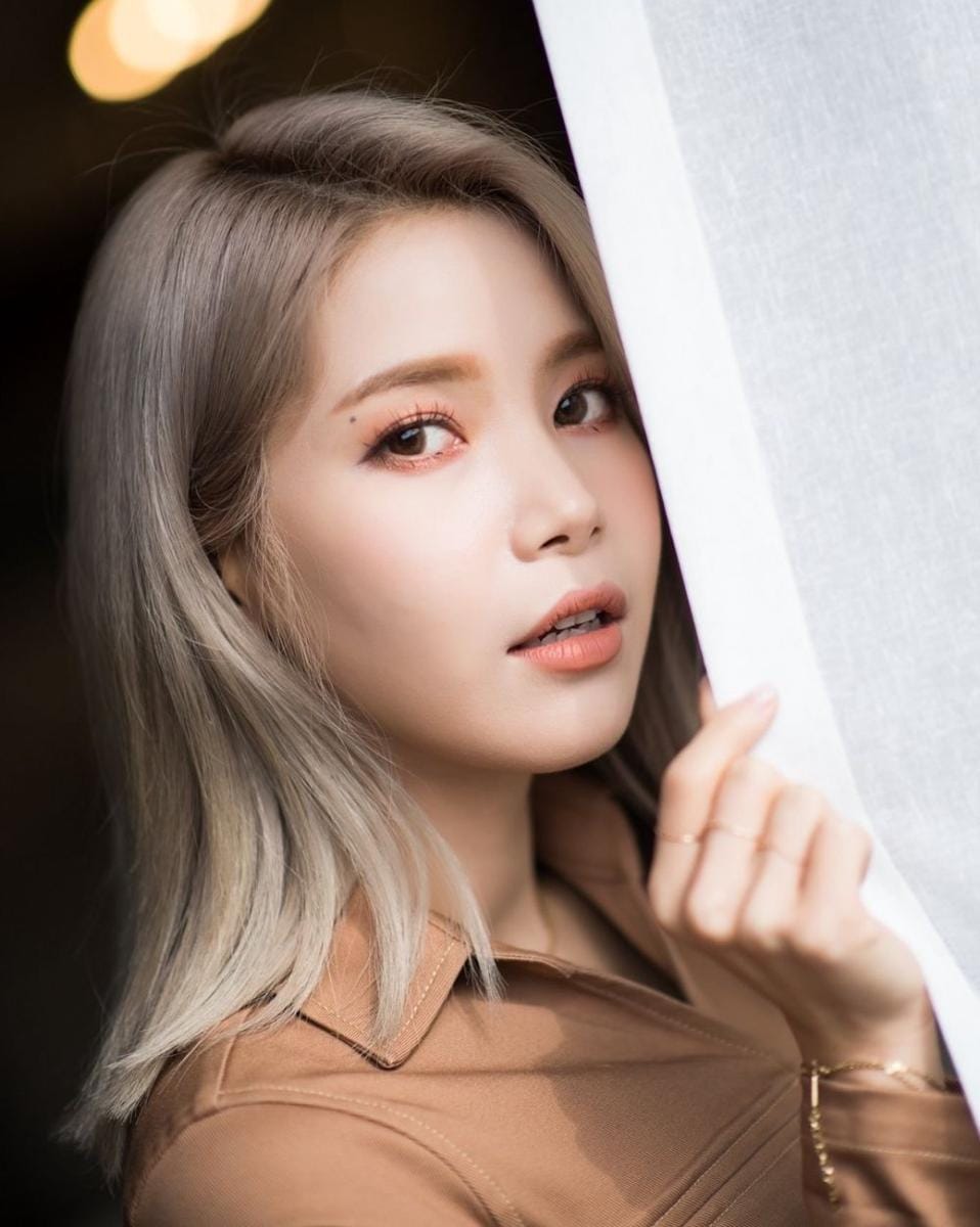 instagram.com/solar.mamamoo