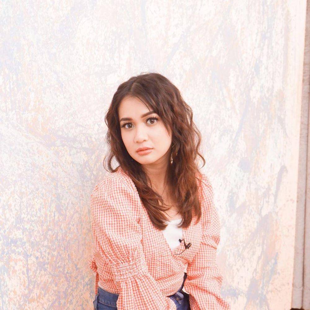 Dea Annisa