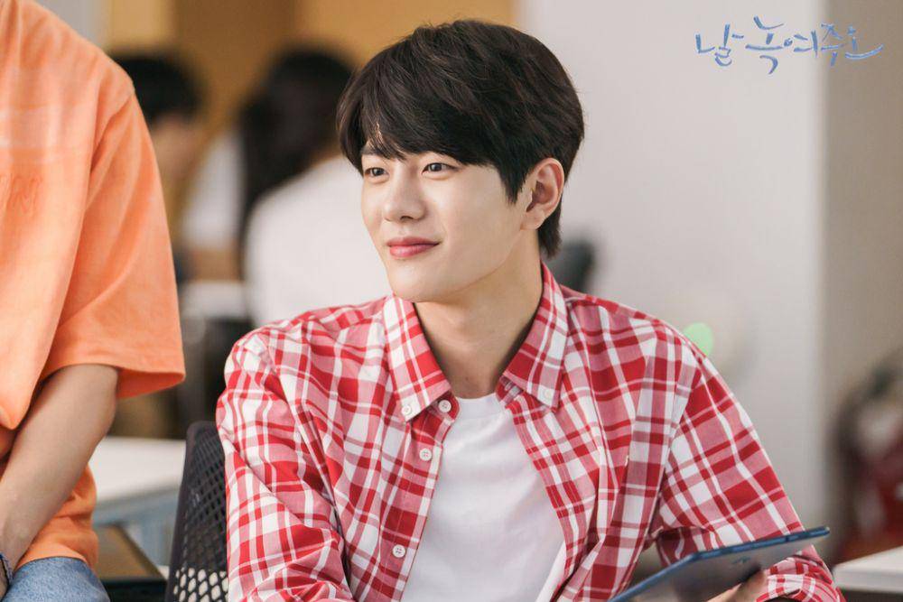 koreastardaily.com