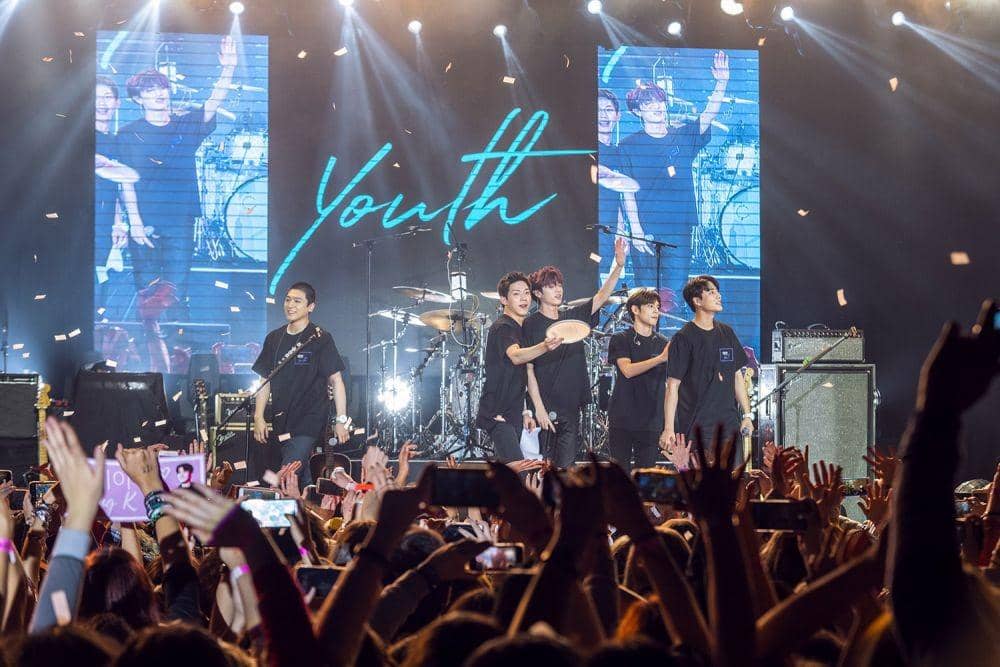 twitter.com/day6official