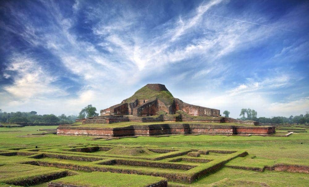 twitter.com/vajrayudha11