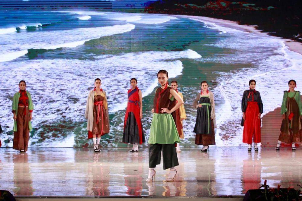 Para model di Ajang Banyuwangi Batik Festival. IDN Times/Istimewa