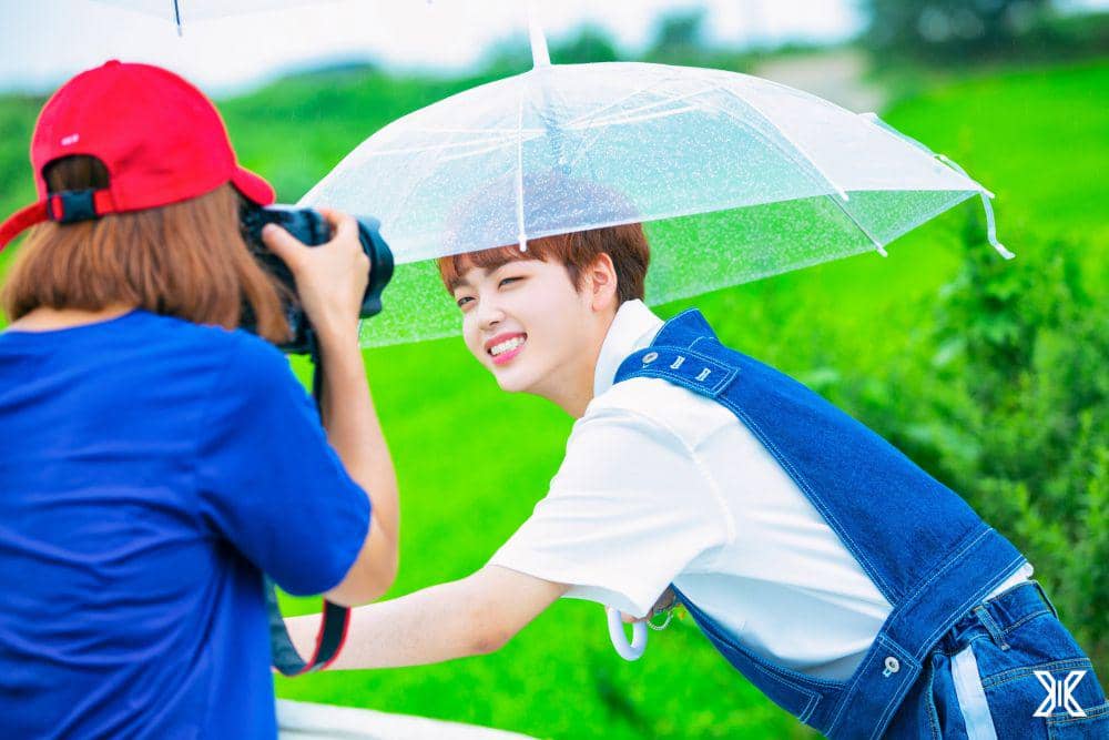 twitter.com/x1official101