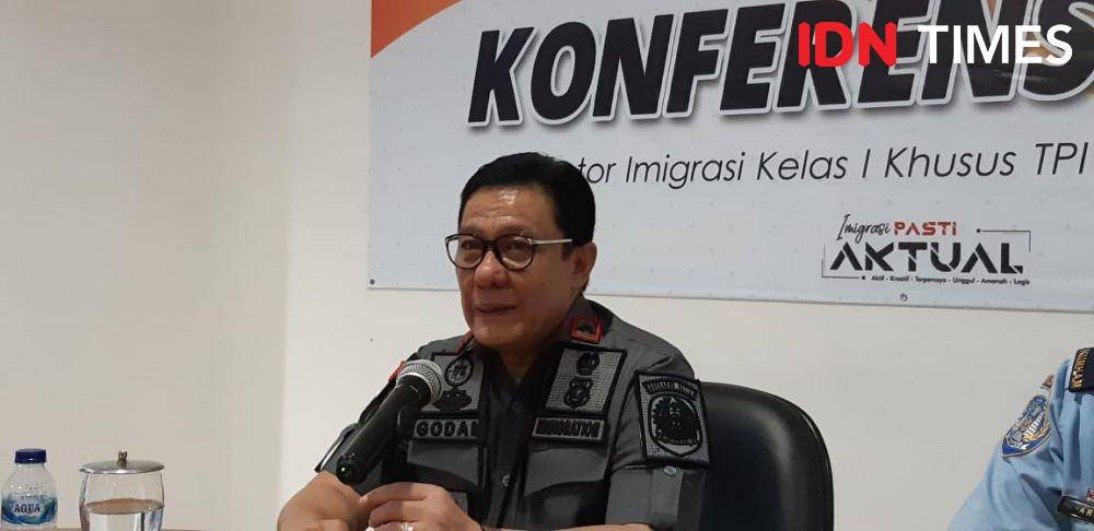 Imigrasi bandara soetta