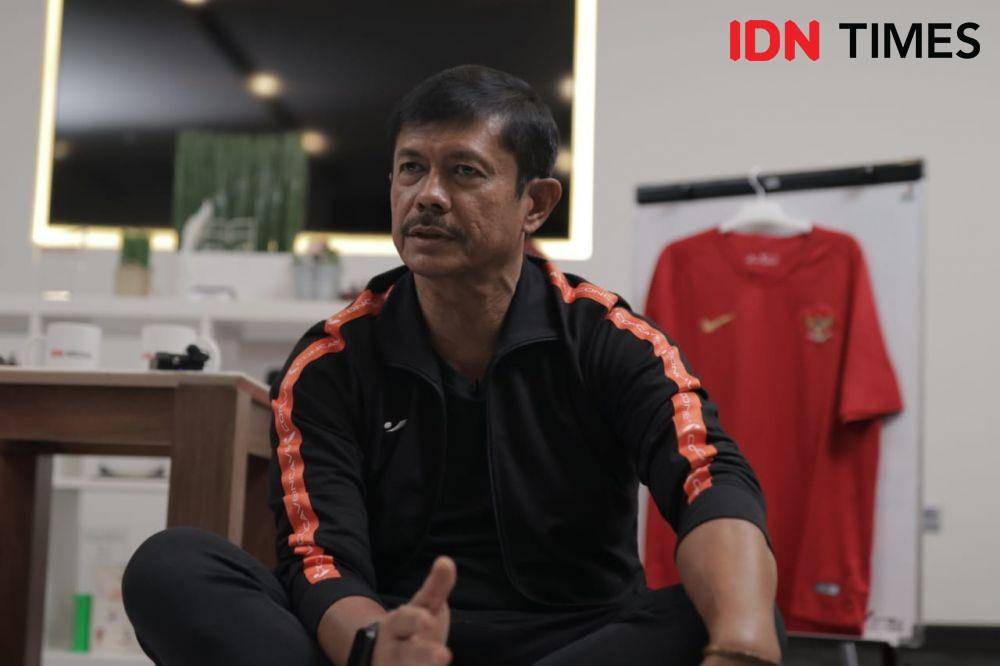 Pelatih Timnas U-22, Indra Sjafri, kala wawancara eksklusif bersama IDN Times, Rabu (20/11) pagi. IDN Times/Panji Galih Aksoro