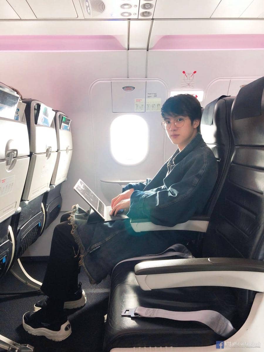 twitter.com/melatrix