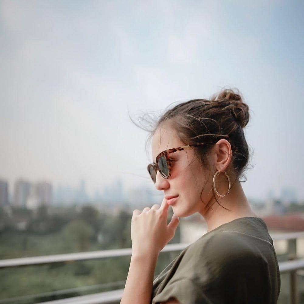 Instagram.com/pevpearce/