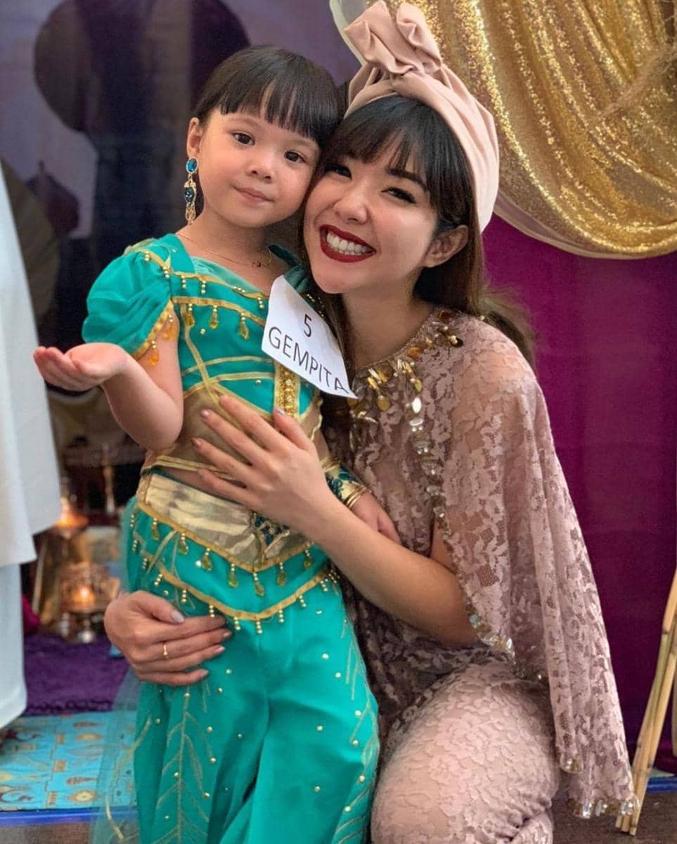 Instagram.com/gisel_la