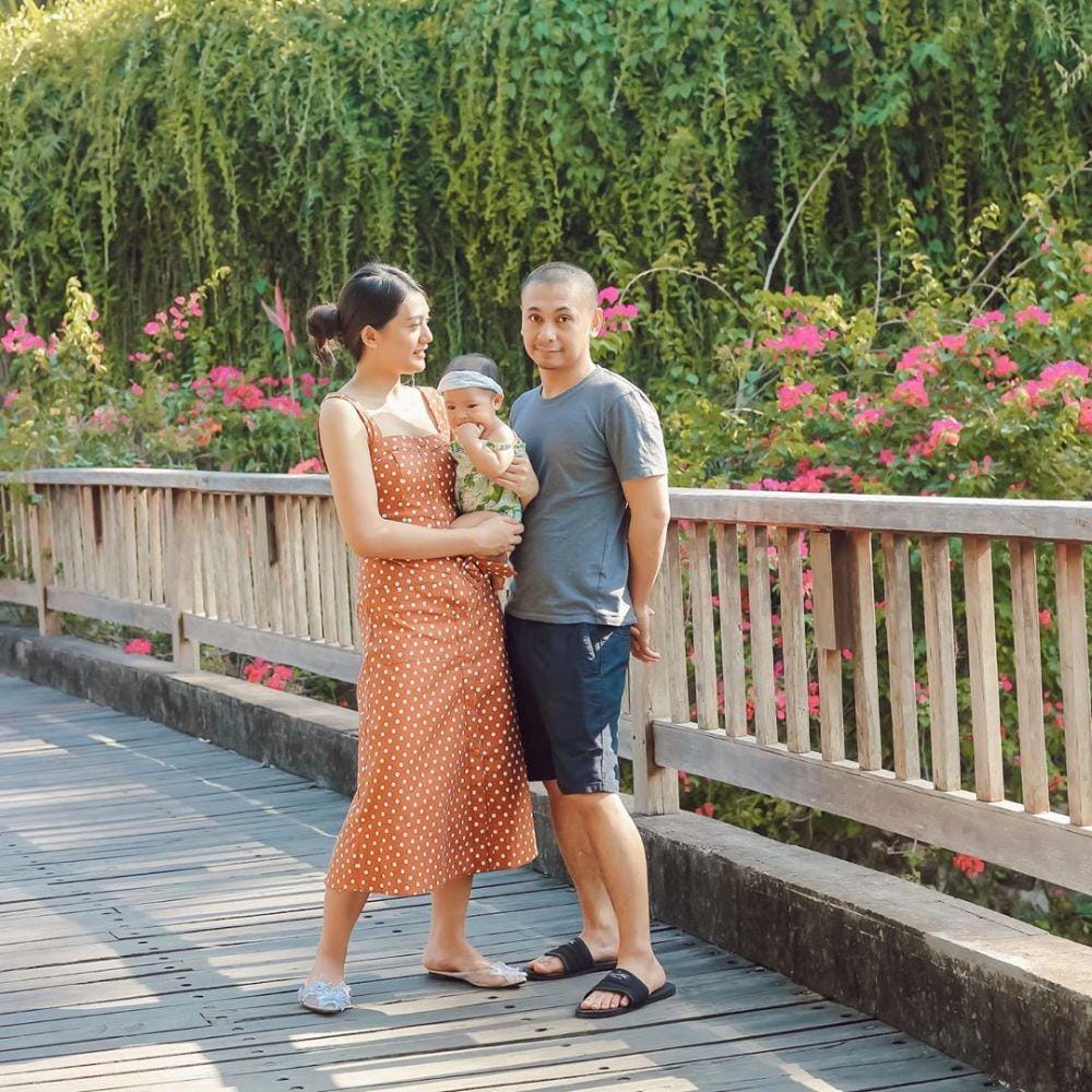 Instagram.com/anissaaziza