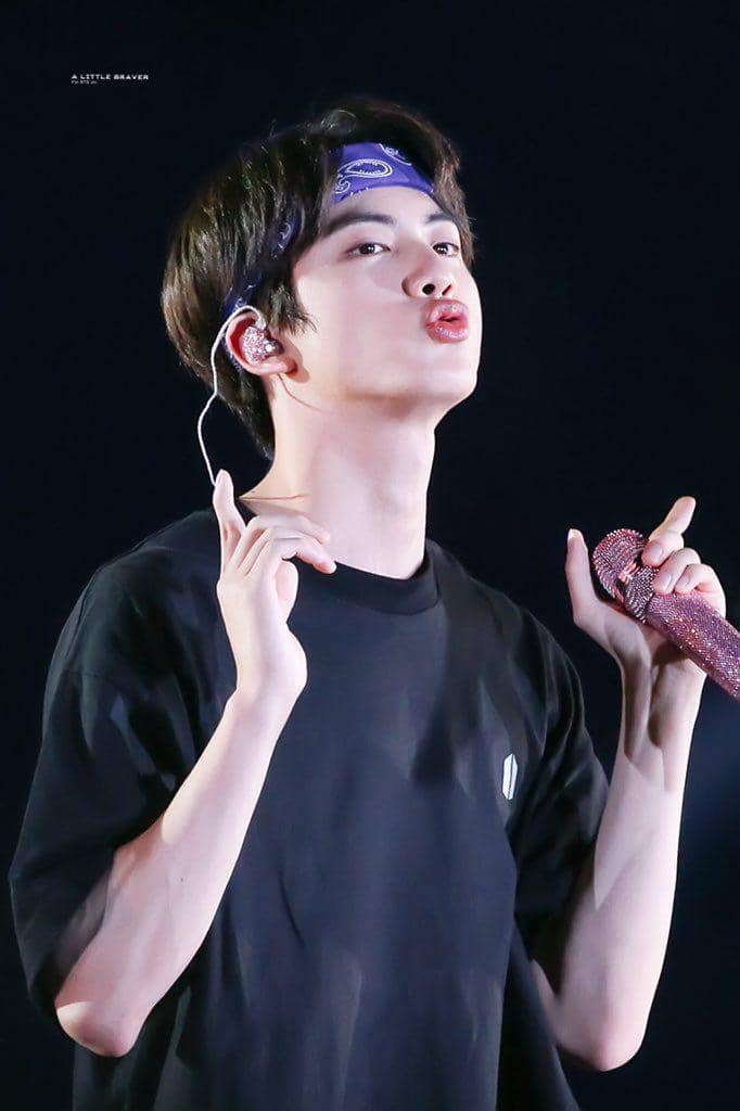 twitter.com/btsjinupdates