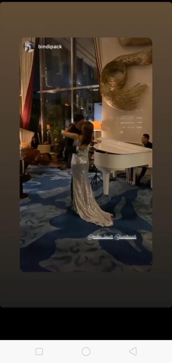 instagram.com/mike_lewis/