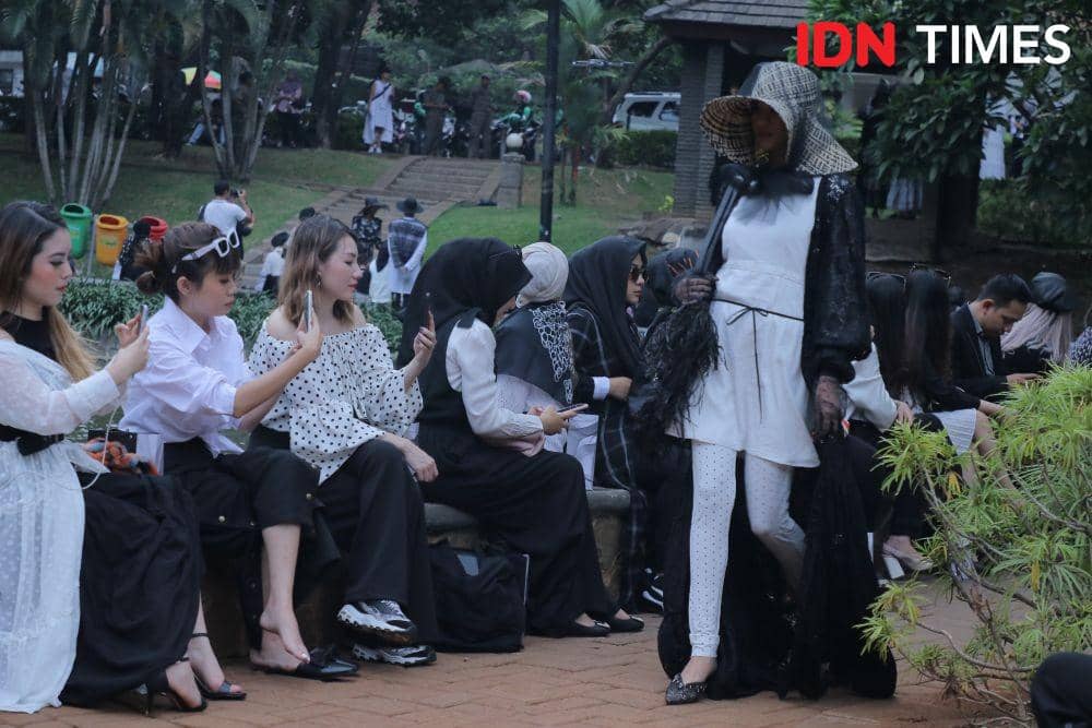 Fashion Show Koleksi Asmara. 20 November 2019. IDN Times/Geralda Talitha