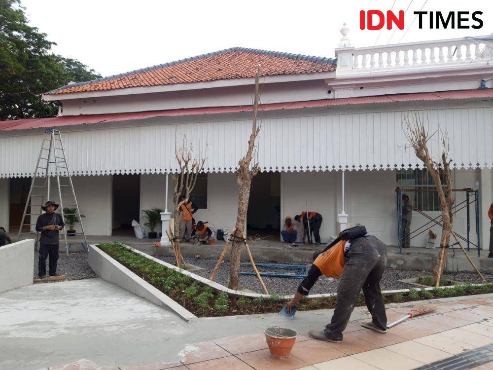 Kondisi terkini pengerjaan Museum Pendidikan Surabaya, Rabu (13/11). IDN Times/Fitria Madia