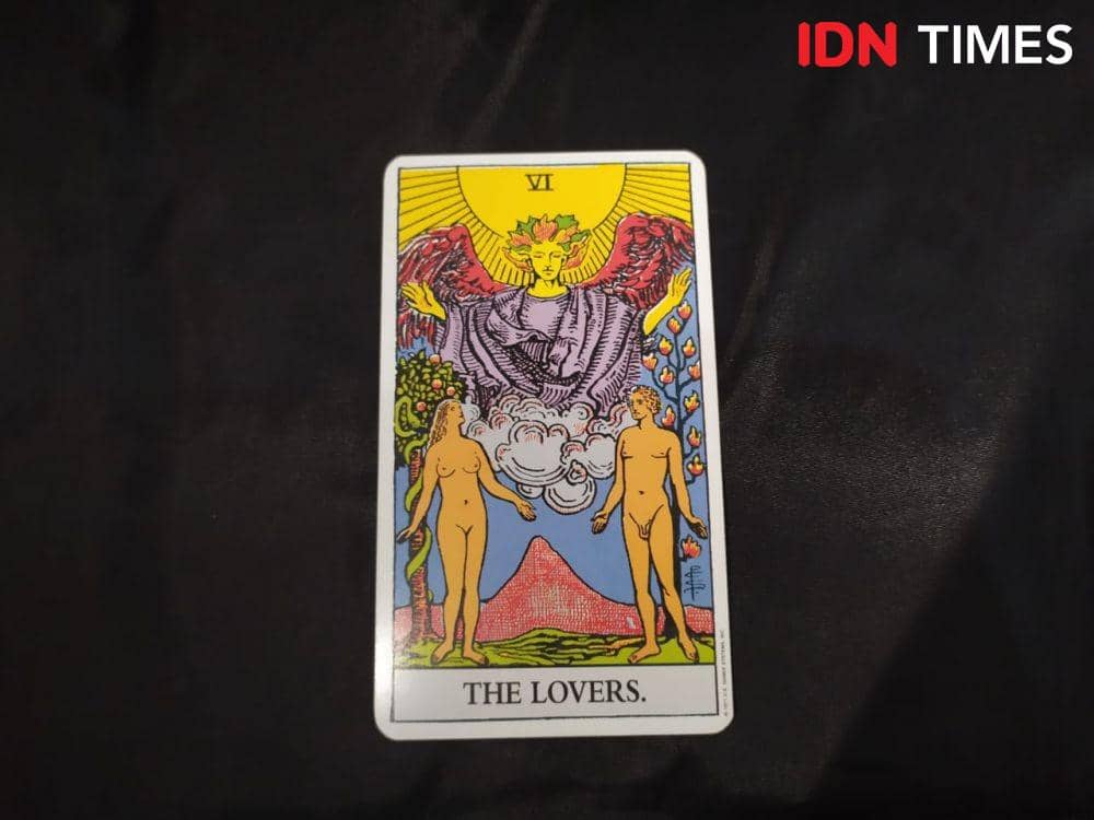 The Lovers, Kartu Tarot (IDN Times/Aldzah Fatimah Aditya)