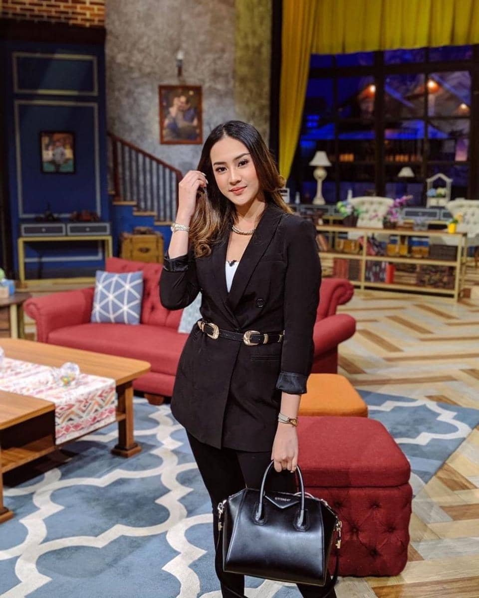 Instagram.com/anyageraldine/