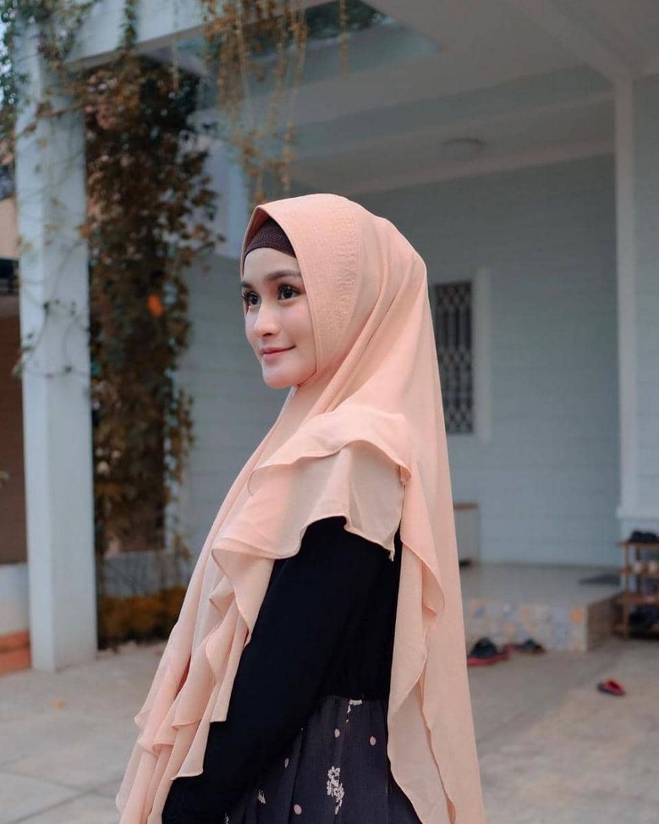 instagram.com/iselfricella