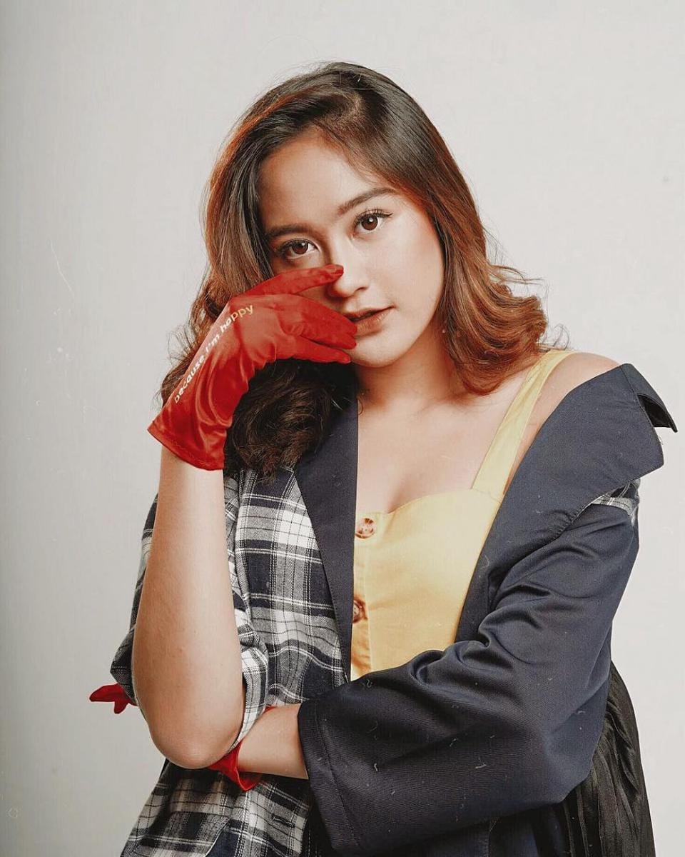 instagram.com/salshabilla adriani