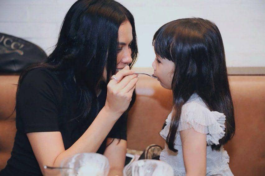 instagram.com/sophia_latjuba88