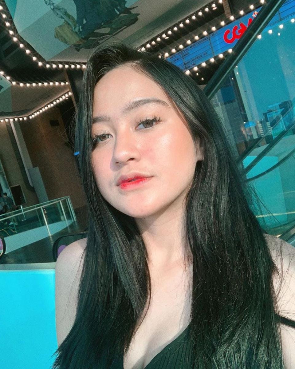 instagram.com/salshabilla adriani